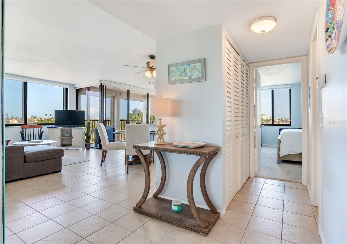 6104 PALMA DEL MAR BOULEVARD — photo 5 of 59