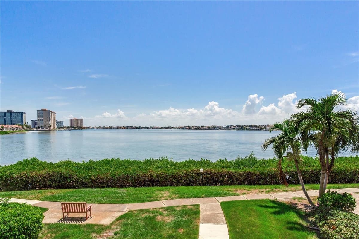 6104 PALMA DEL MAR BOULEVARD — photo 38 of 59