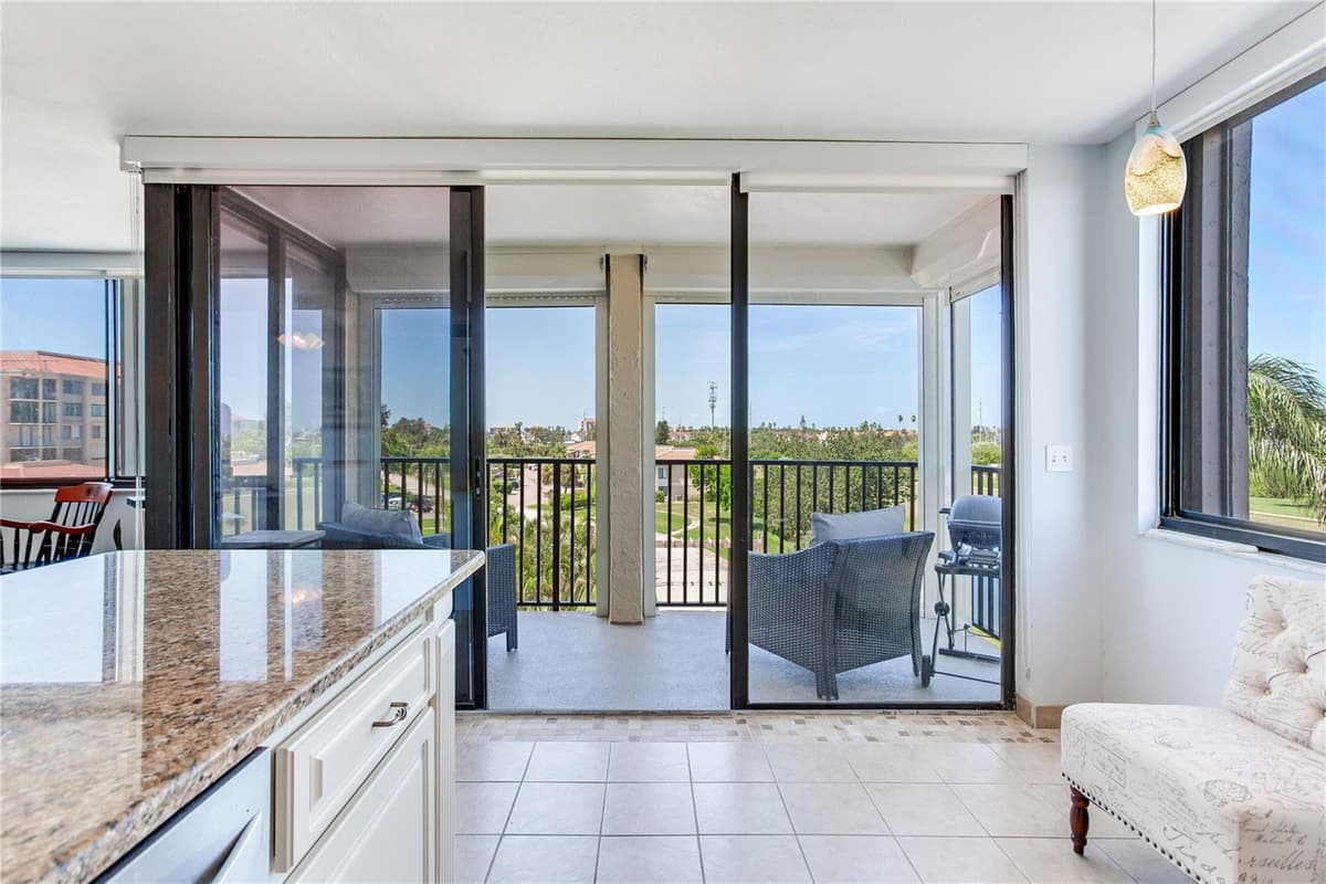 6104 PALMA DEL MAR BOULEVARD — photo 16 of 59