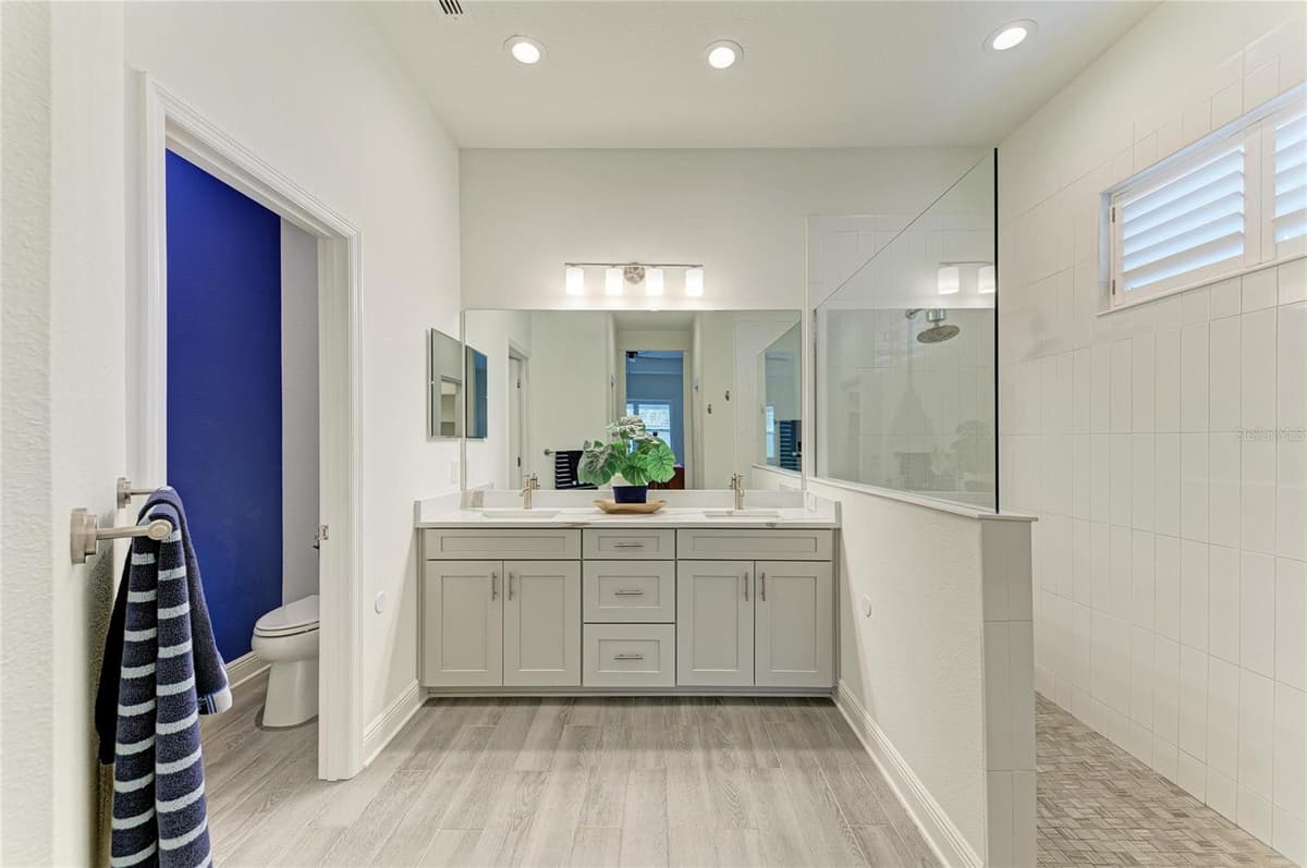 10913 TREVINO STREET — photo 25 of 50