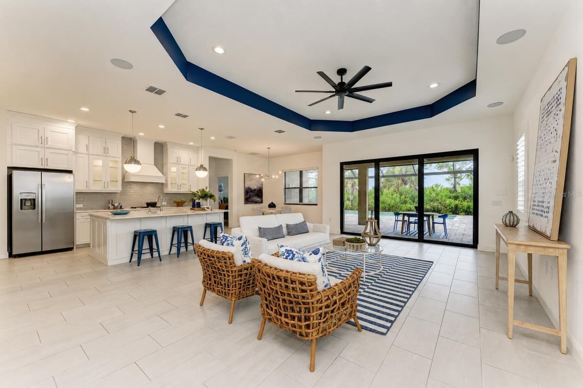 10913 TREVINO STREET — photo 17 of 50
