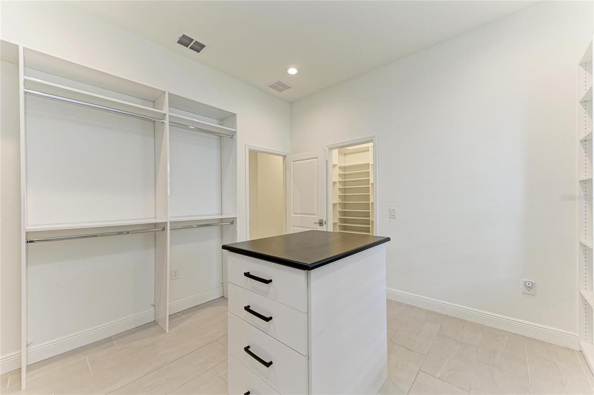 10913 TREVINO STREET — photo 34 of 50