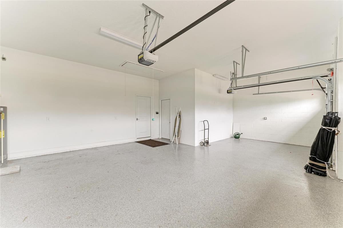 10913 TREVINO STREET — photo 38 of 50