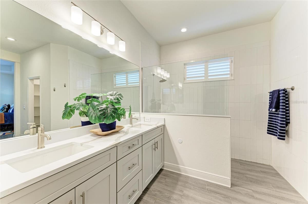 10913 TREVINO STREET — photo 26 of 50