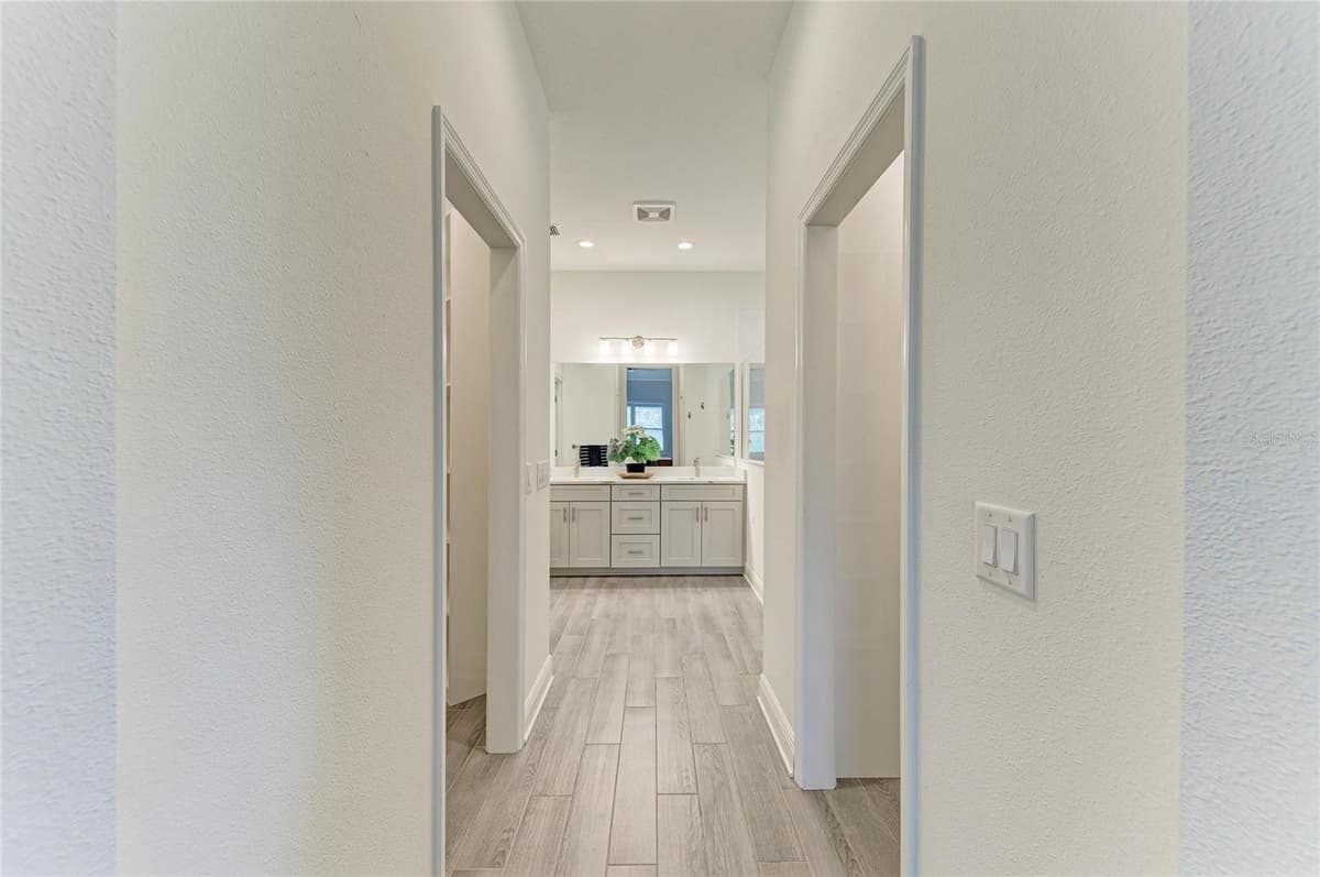 10913 TREVINO STREET — photo 24 of 50