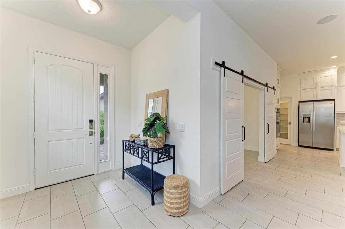 10913 TREVINO STREET — photo 6 of 50