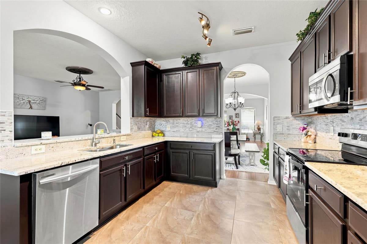 29719 CEDAR WAXWING DRIVE — photo 6 of 48