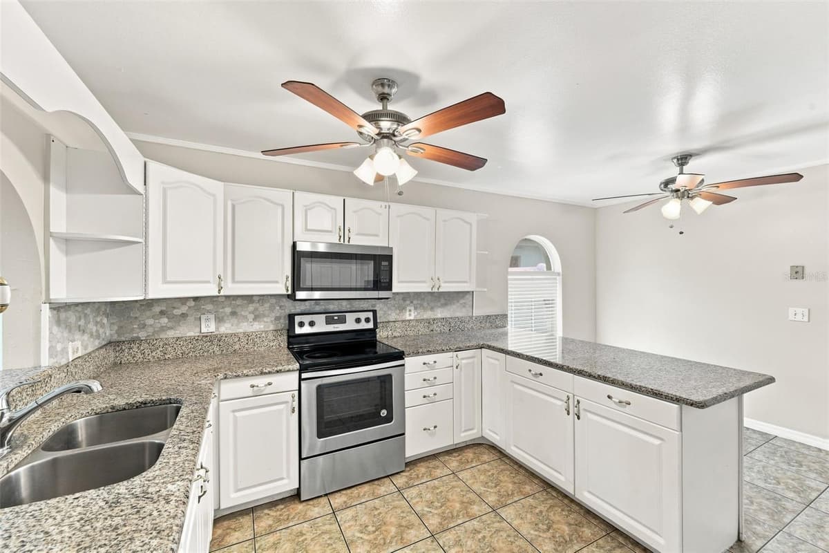 2411 PARSONS POND CIRCLE — photo 5 of 33