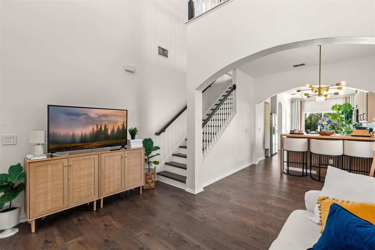 16424 CEDAR CREST DRIVE — photo 5 of 35