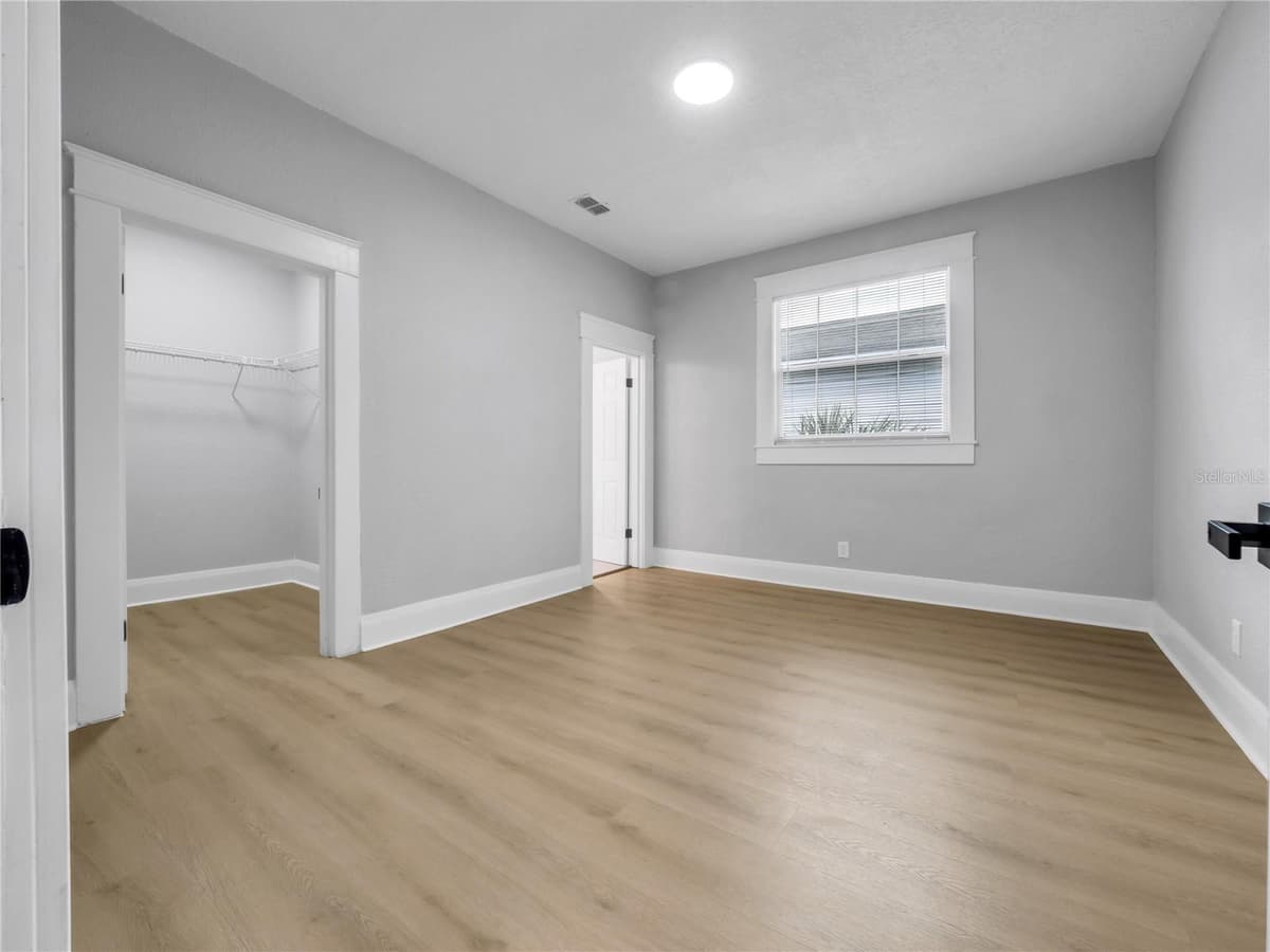 1215 26TH AVENUE — photo 18 of 26
