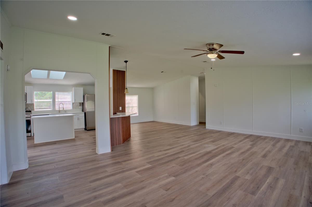 1124 DARA CAY DRIVE — photo 7 of 27