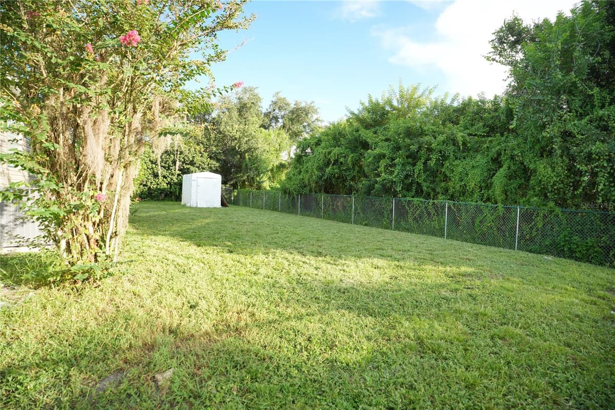 1124 DARA CAY DRIVE — photo 24 of 27