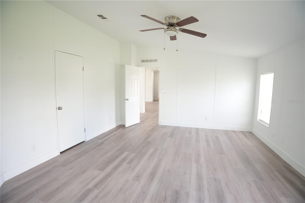 1124 DARA CAY DRIVE — photo 20 of 27