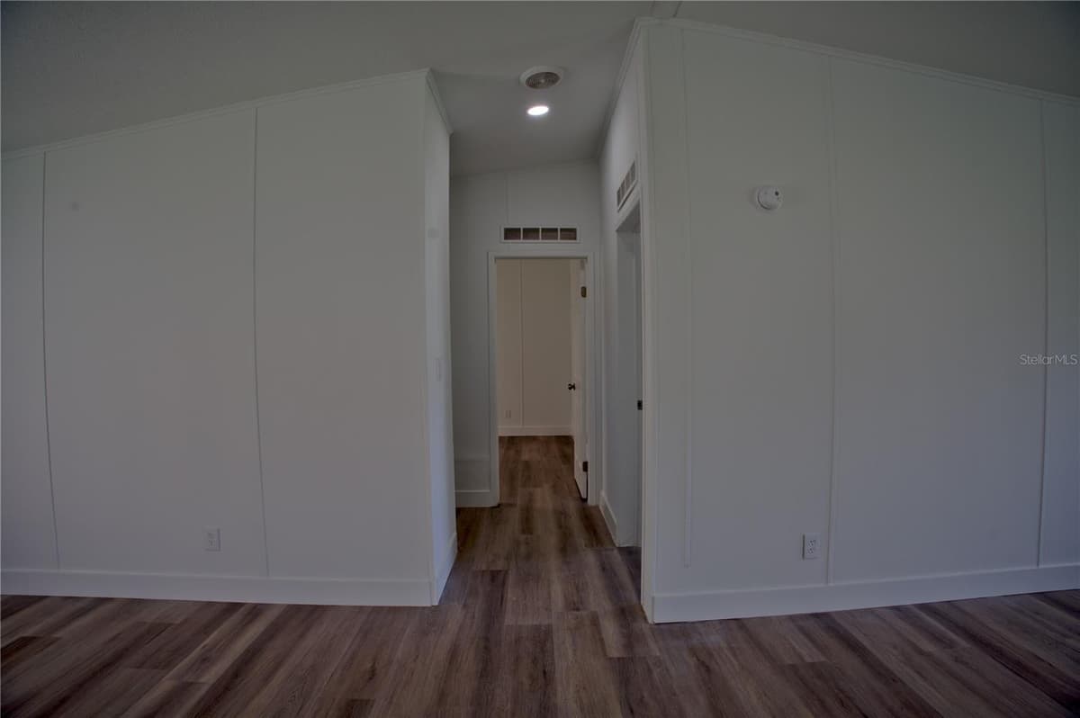 1124 DARA CAY DRIVE — photo 16 of 27