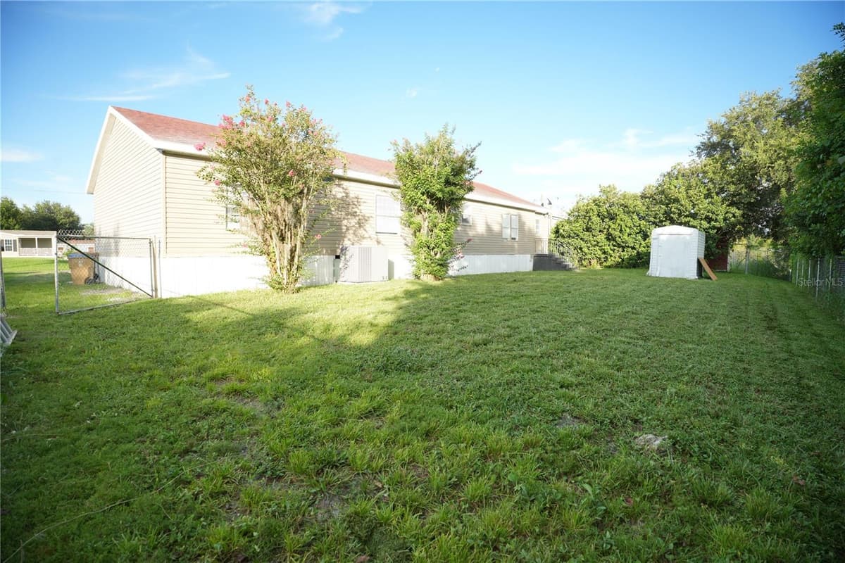1124 DARA CAY DRIVE — photo 23 of 27