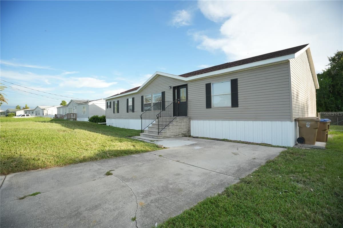 1124 DARA CAY DRIVE — photo 22 of 27