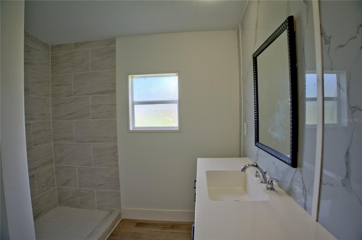 1124 DARA CAY DRIVE — photo 21 of 27