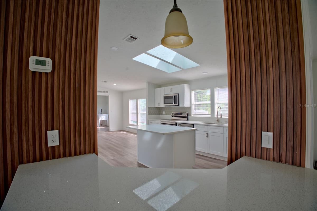 1124 DARA CAY DRIVE — photo 8 of 27