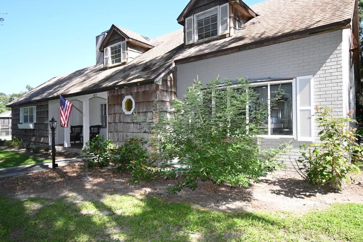 35833 LAKESHORE DRIVE — photo 33 of 38