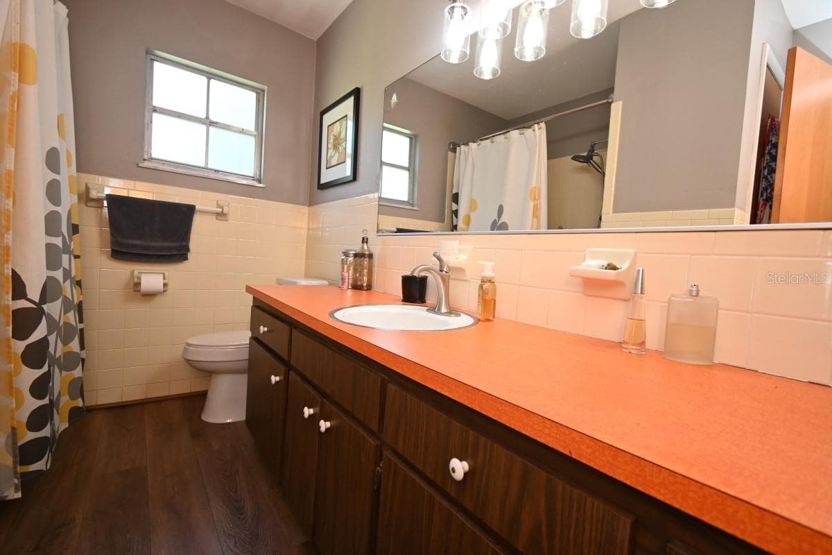 35833 LAKESHORE DRIVE — photo 19 of 38