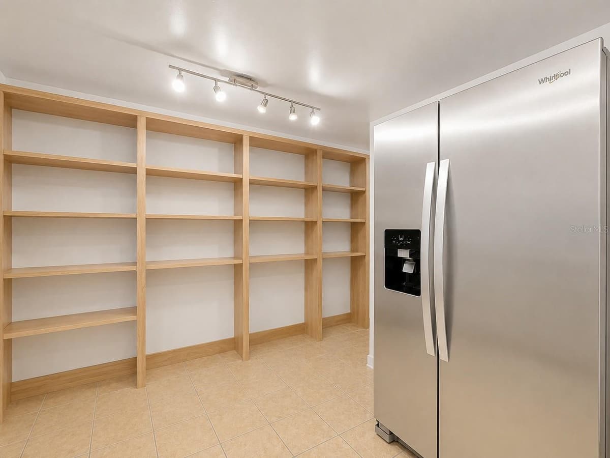 6512 CHELSEA STREET — photo 10 of 51