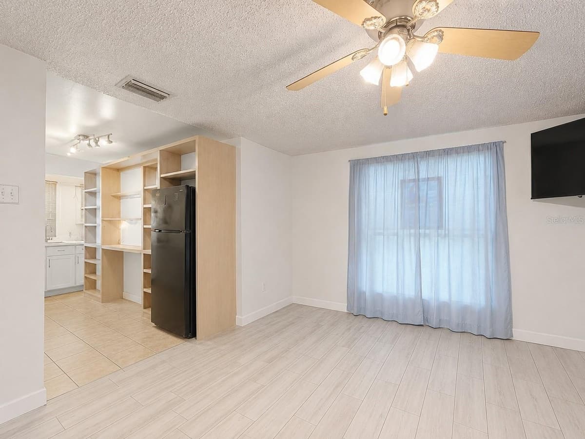 6512 CHELSEA STREET — photo 9 of 51