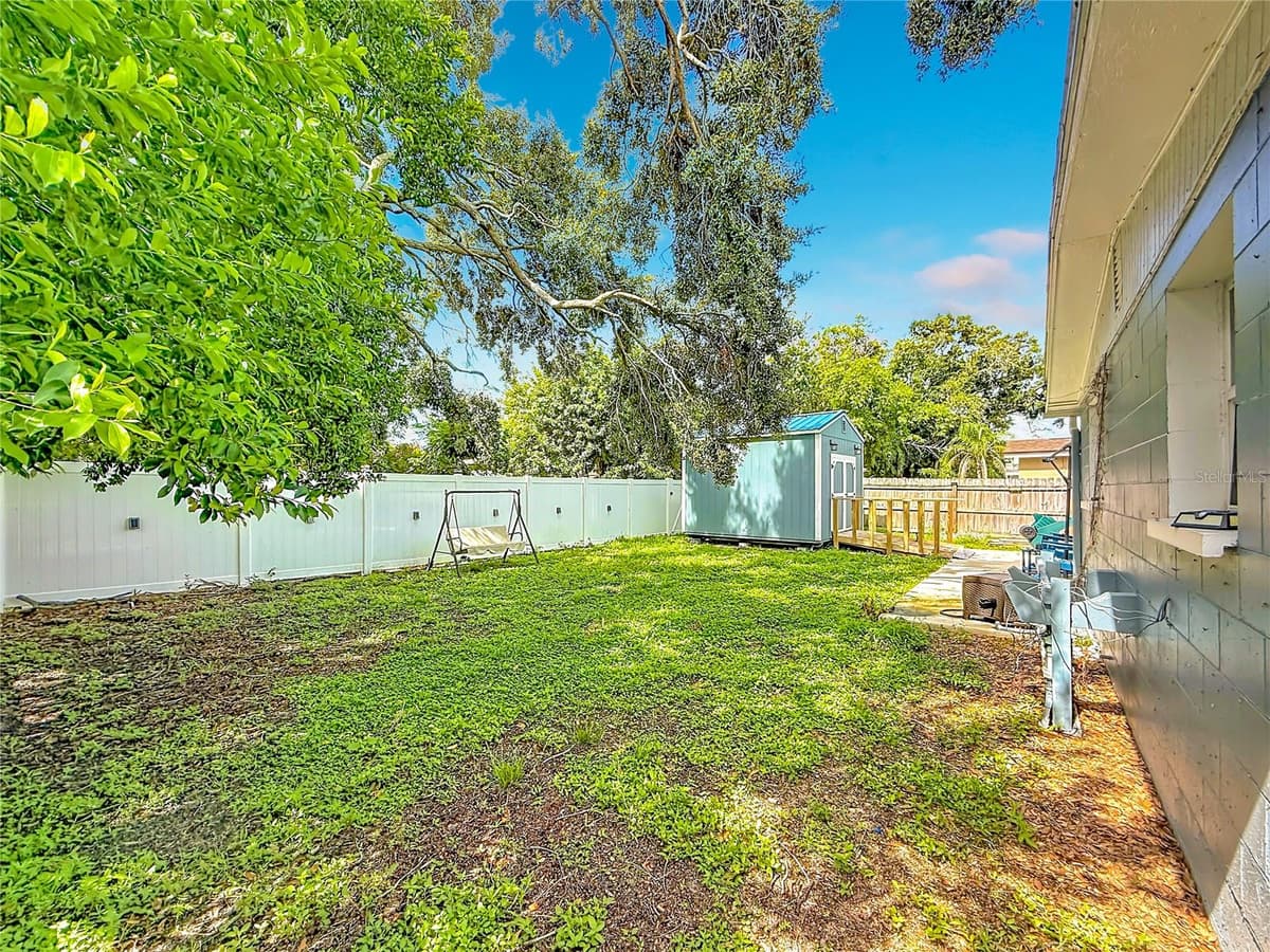 6512 CHELSEA STREET — photo 32 of 51