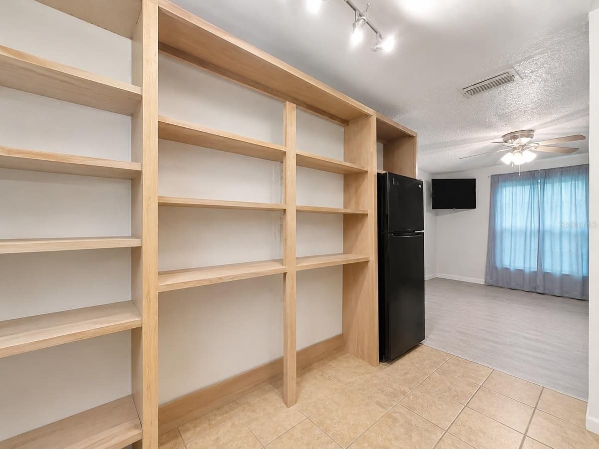 6512 CHELSEA STREET — photo 13 of 51