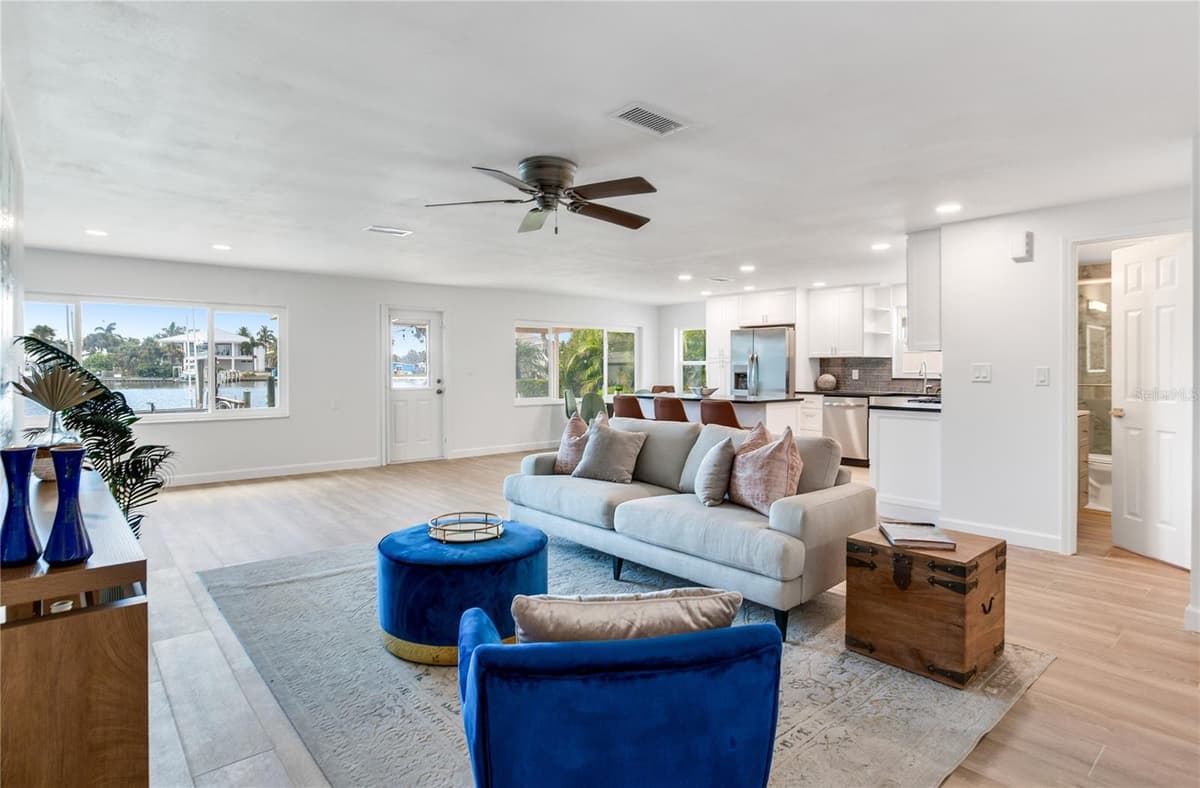 16458 REDINGTON DRIVE — photo 11 of 63