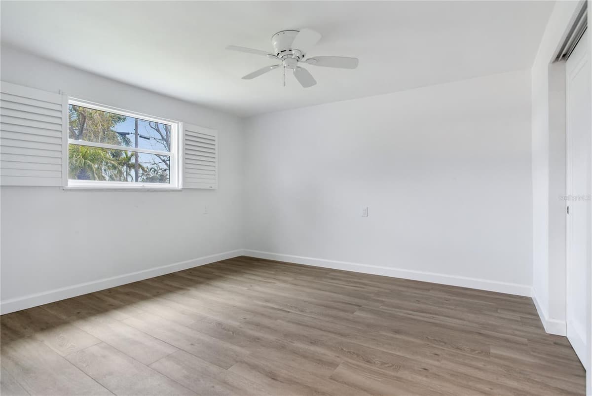 16458 REDINGTON DRIVE — photo 38 of 63