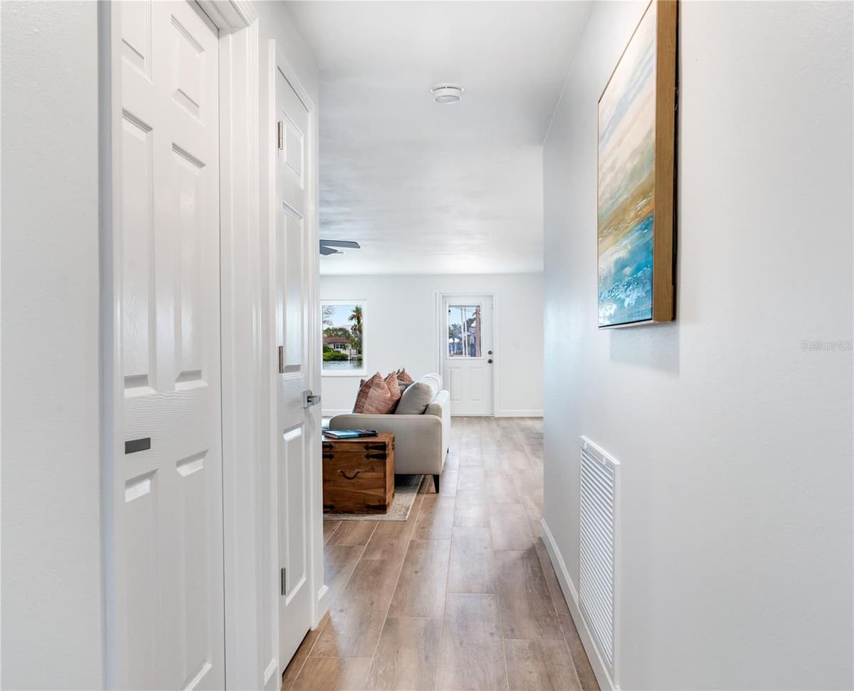 16458 REDINGTON DRIVE — photo 7 of 63