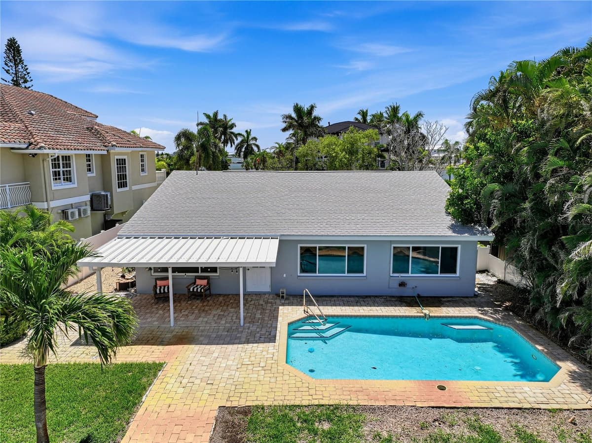 16458 REDINGTON DRIVE — photo 47 of 63