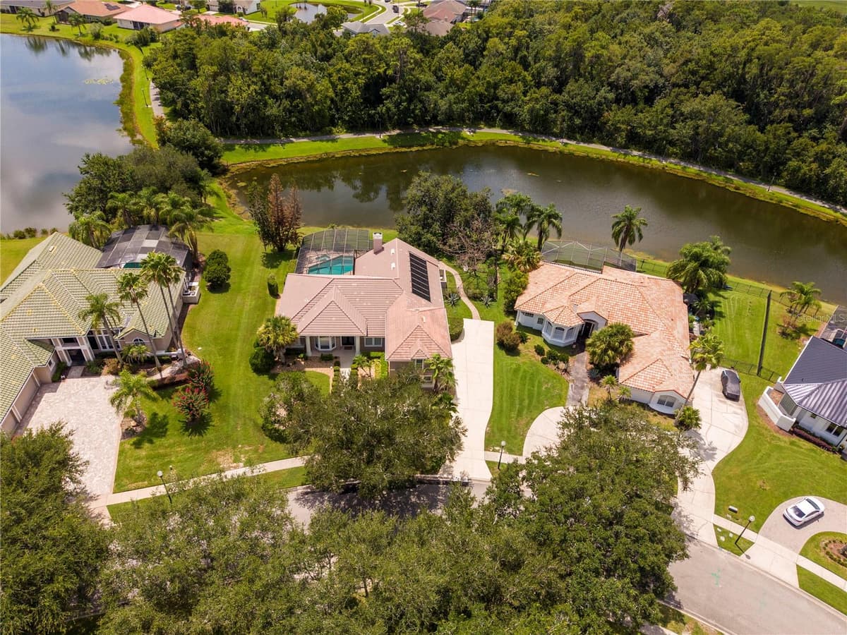3856 HUNTERS ISLE DRIVE — photo 9 of 89