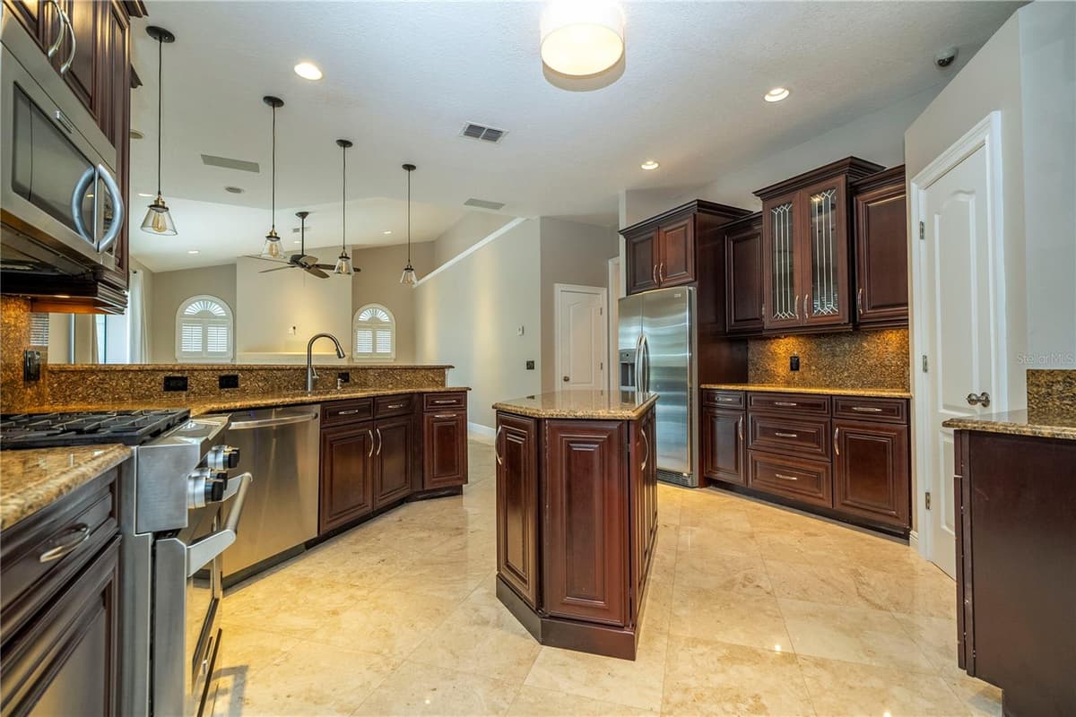 3856 HUNTERS ISLE DRIVE — photo 46 of 89
