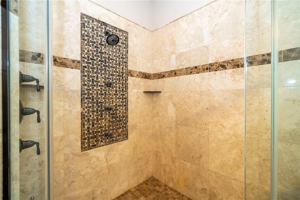 3856 HUNTERS ISLE DRIVE — photo 42 of 89