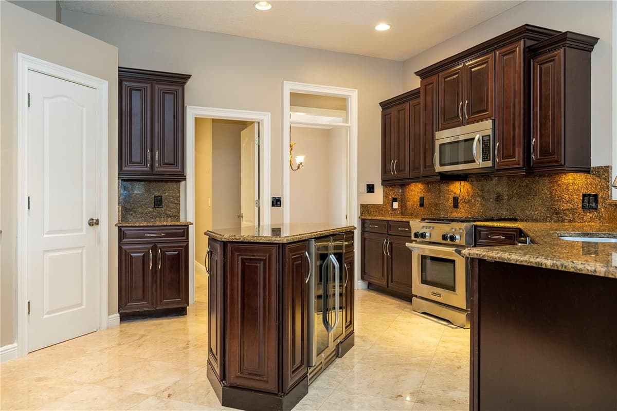 3856 HUNTERS ISLE DRIVE — photo 51 of 89