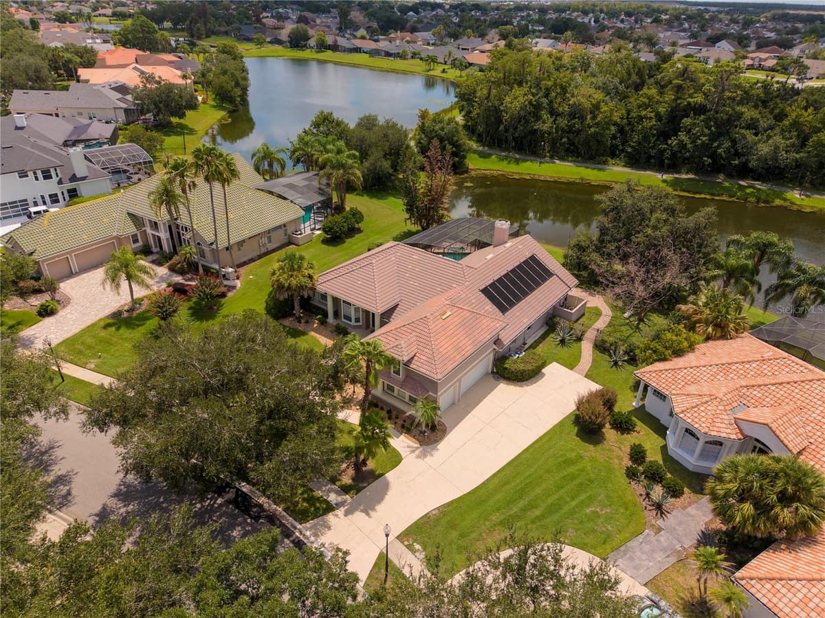 3856 HUNTERS ISLE DRIVE — photo 8 of 89