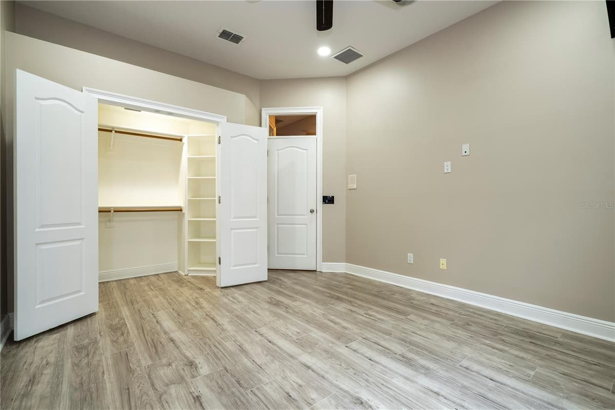 3856 HUNTERS ISLE DRIVE — photo 82 of 89