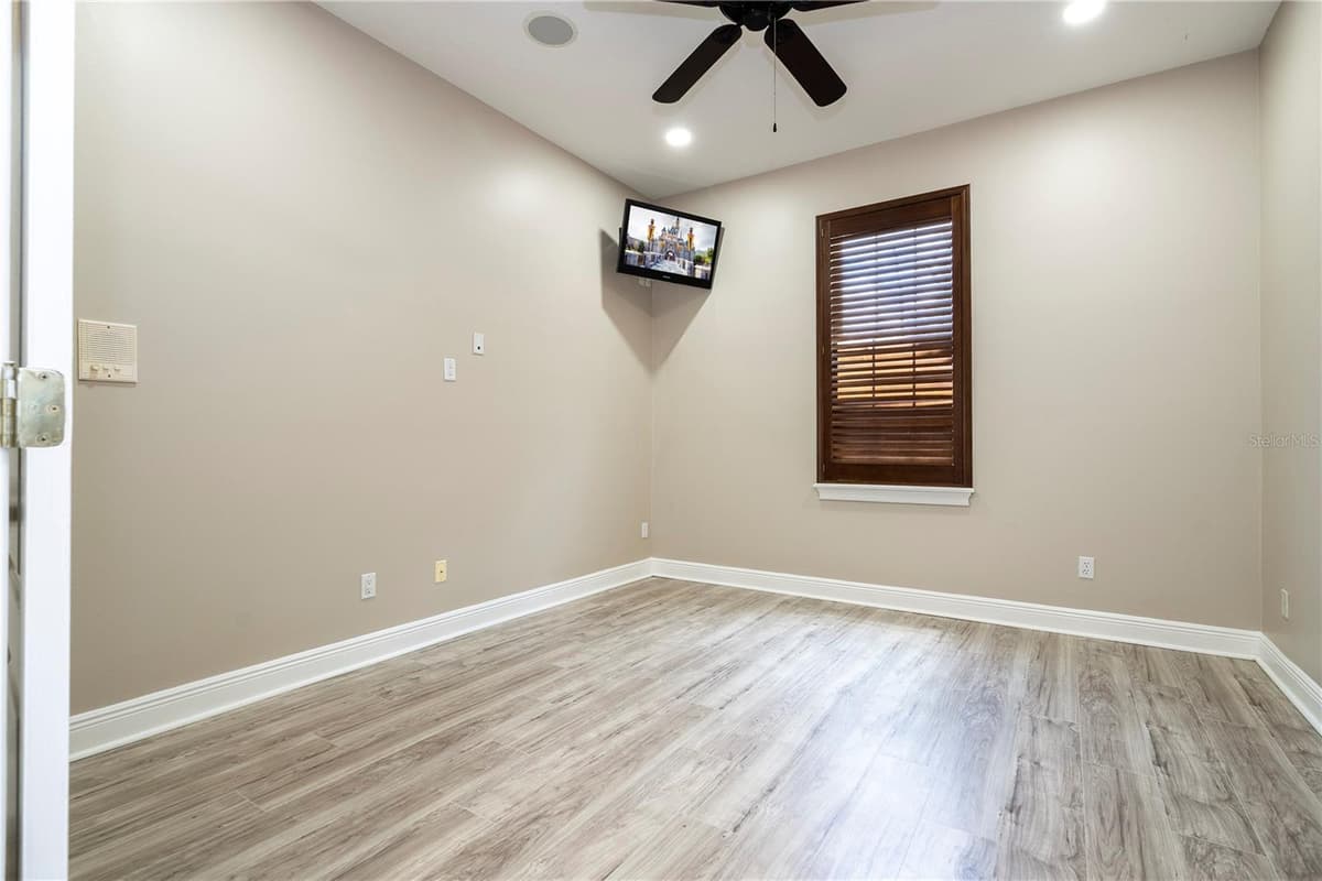 3856 HUNTERS ISLE DRIVE — photo 84 of 89