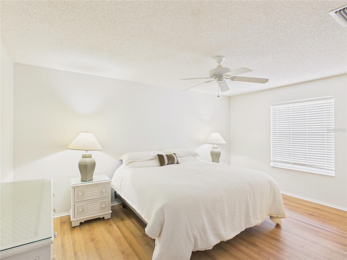 746 ANGELITA AVE — photo 8 of 15