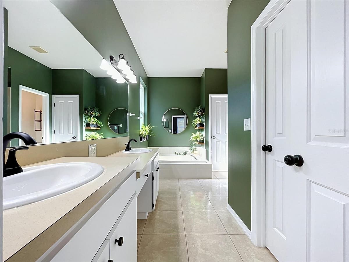 4209 AMBER RIDGE LANE — photo 14 of 36