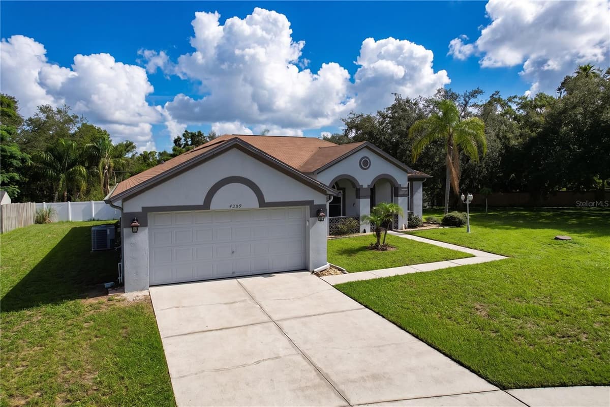 4209 AMBER RIDGE LANE — photo 30 of 36
