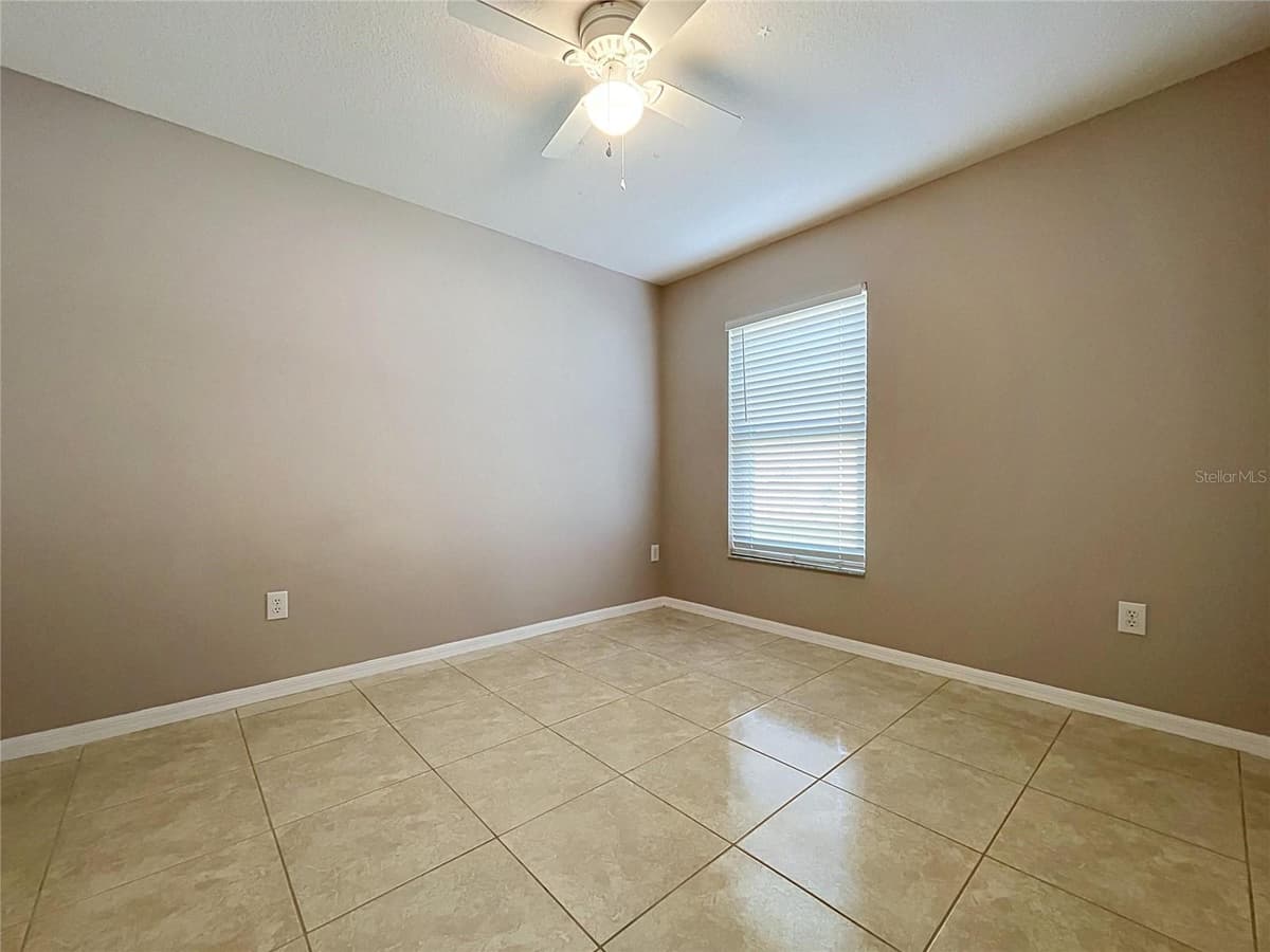 4209 AMBER RIDGE LANE — photo 17 of 36