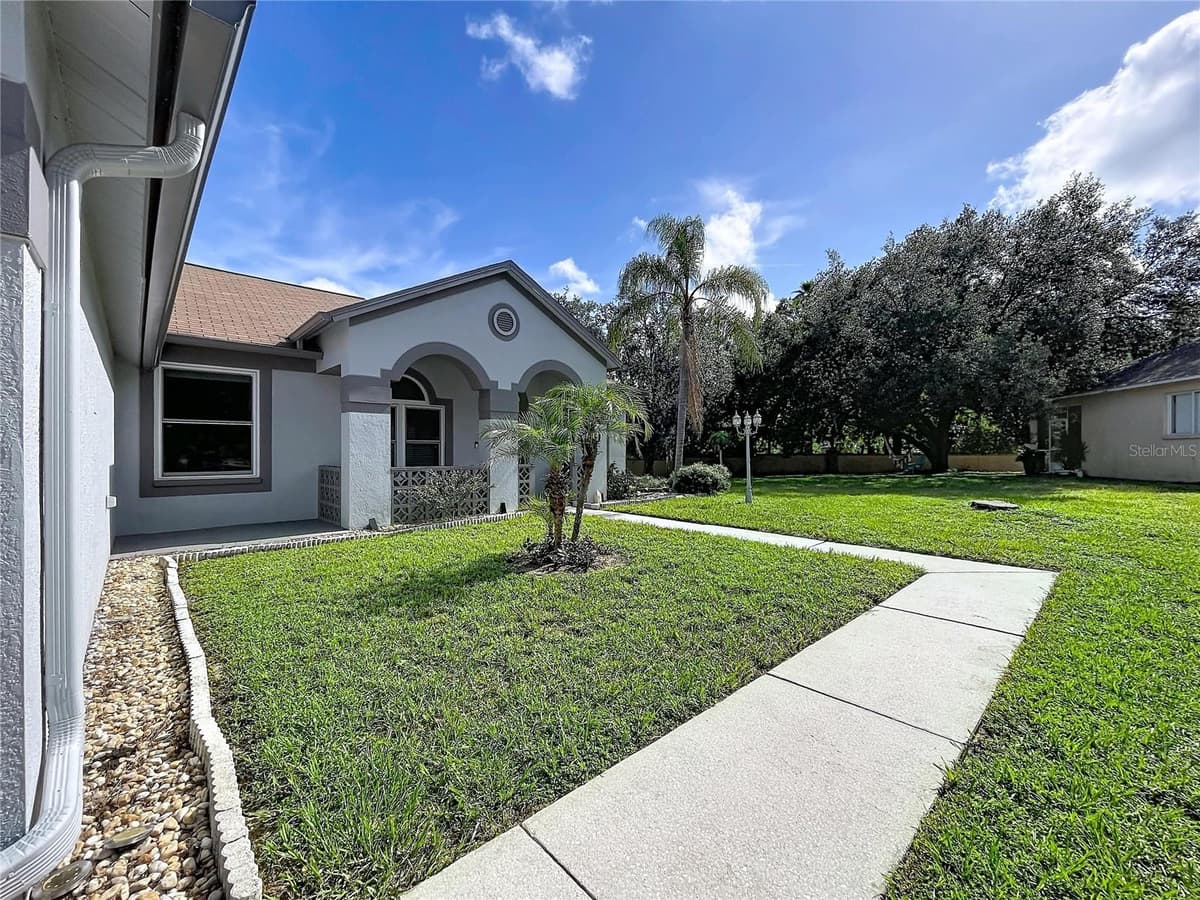 4209 AMBER RIDGE LANE — photo 33 of 36