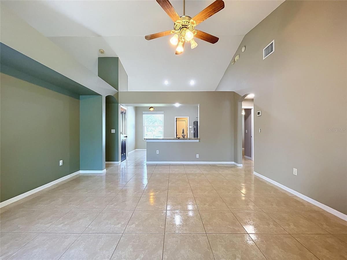 4209 AMBER RIDGE LANE — photo 6 of 36