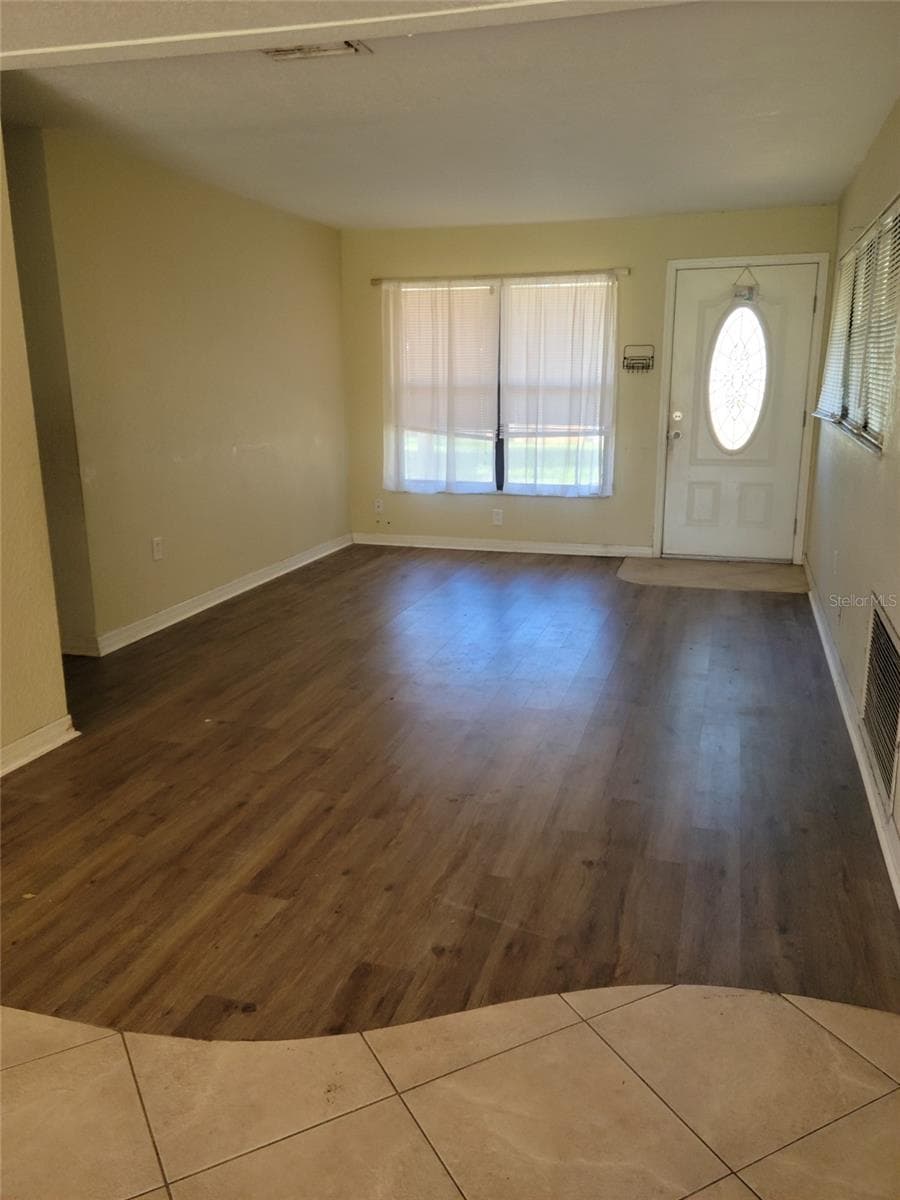 1300 PARK AVENUE — photo 3 of 14