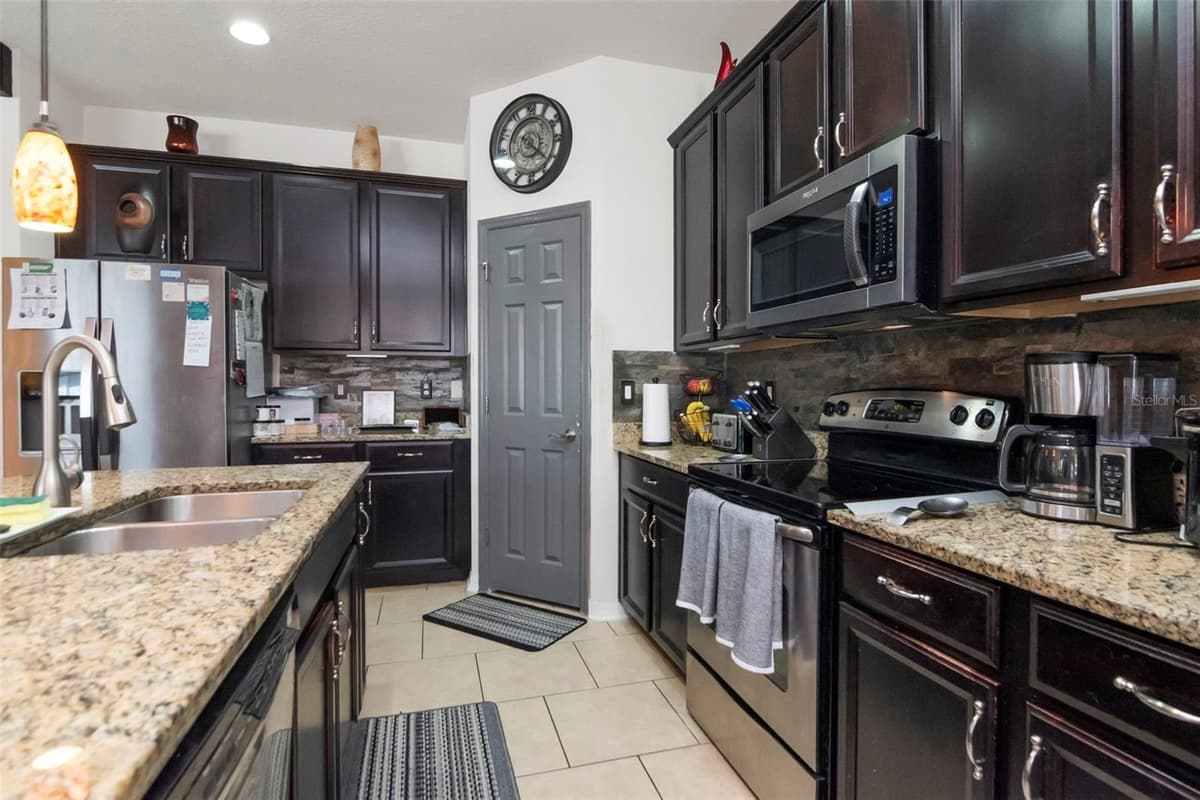 7759 WINDCHASE WAY — photo 48 of 62