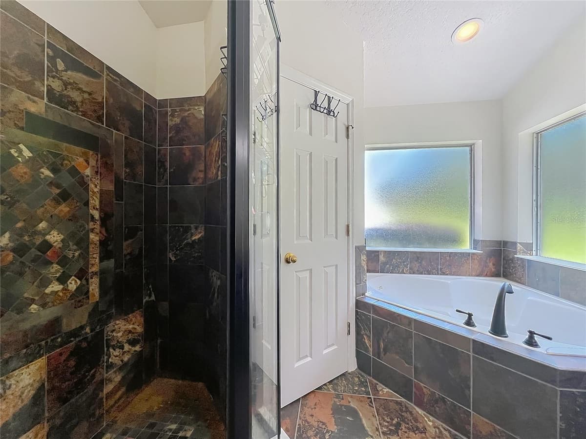 845 HARING LANE — photo 29 of 46