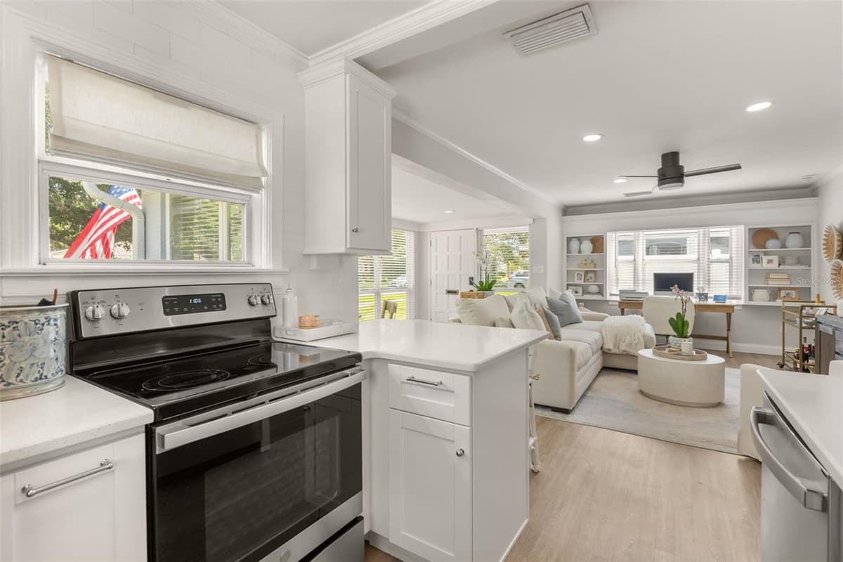 934 HARVARD STREET — photo 13 of 29