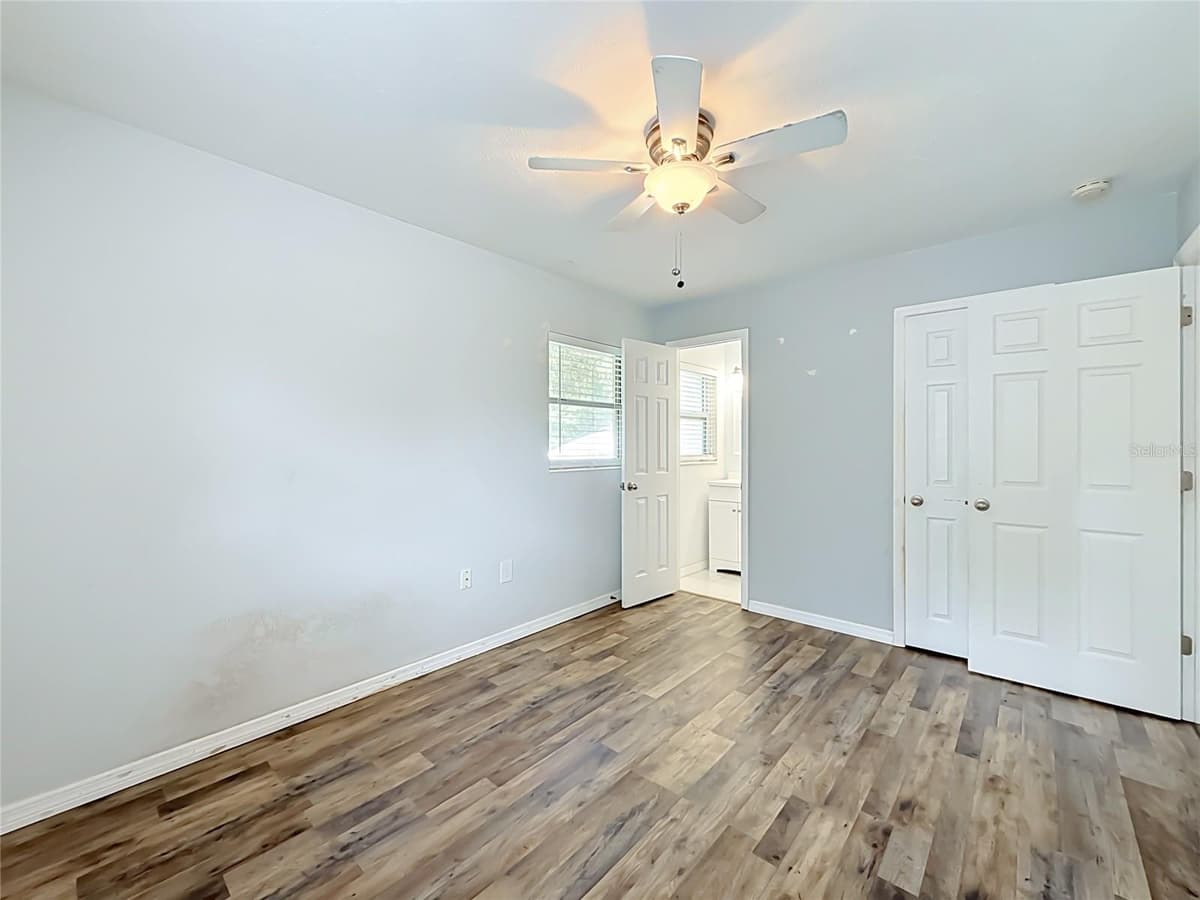 1405 PEMBROOK DRIVE — photo 29 of 37
